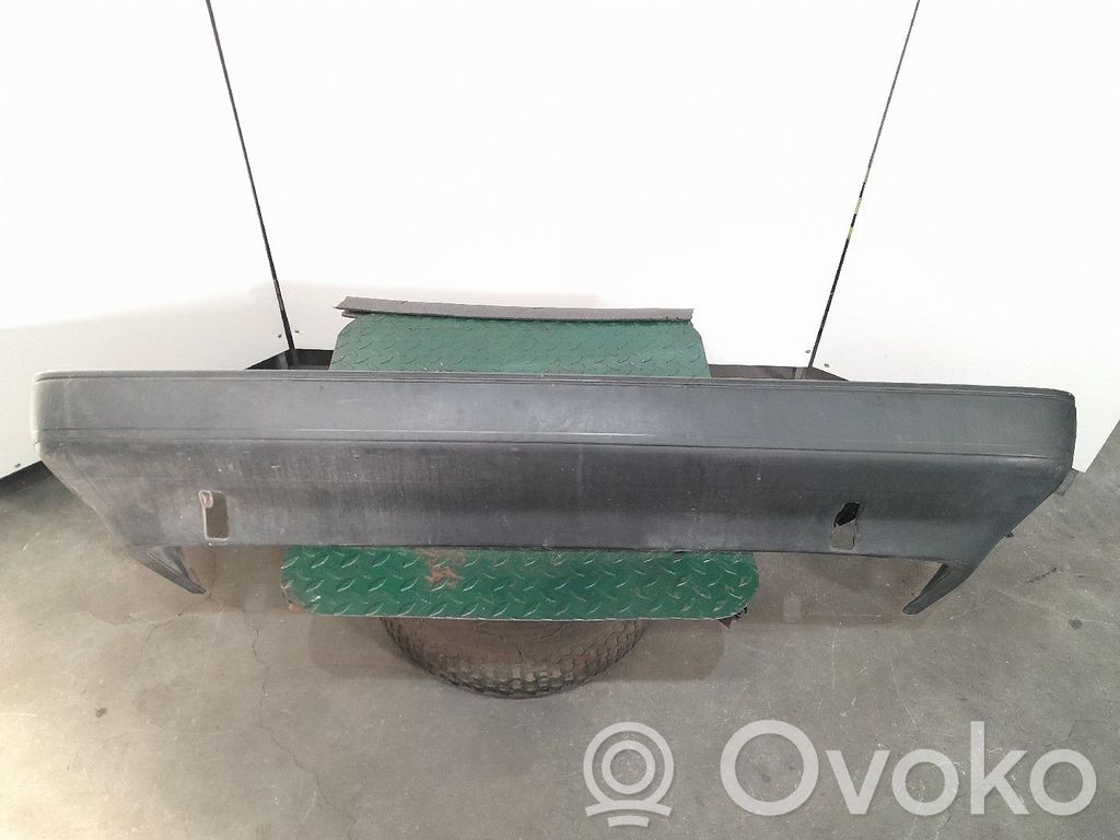 Toyota Corolla E80 Galinis bamperis 