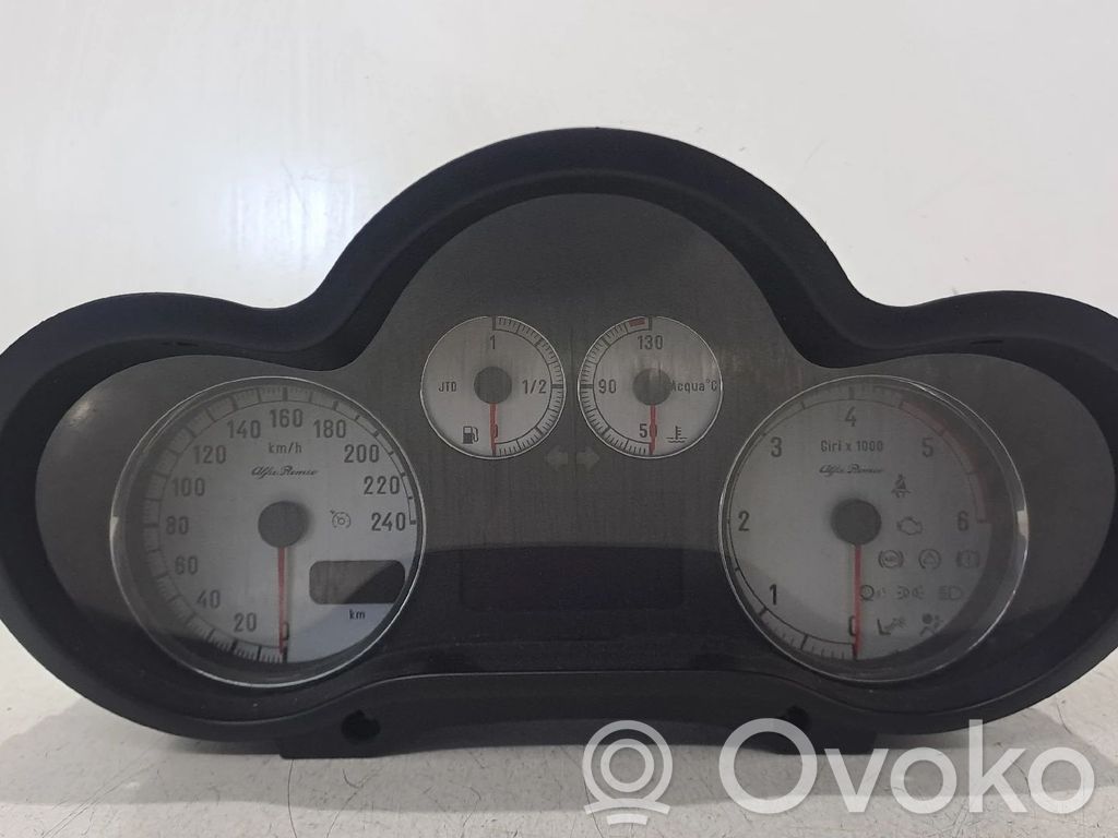 Speedometer (instrument cluster)   156071290,110080304087