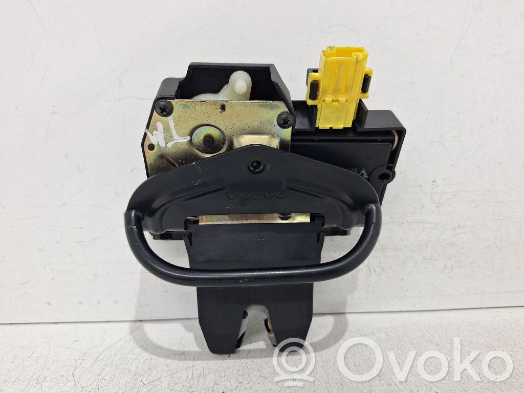 Tailgate exterior lock   8611158