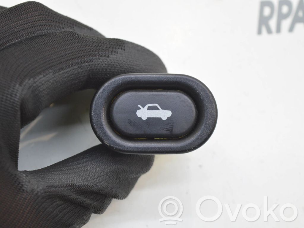 Saab 9-5 Tailgate opening switch 