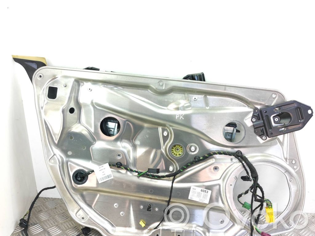 Mercedes-Benz E W212 Mechanizm podnoszenia szyby przedniej bez silnika 