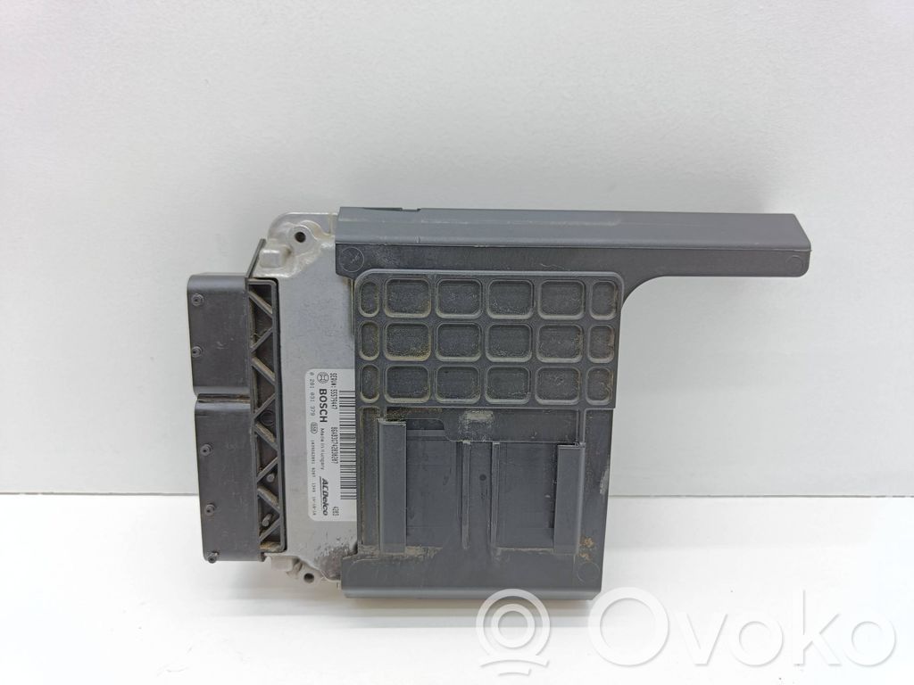 Opel Zafira C Engine control unit/module 