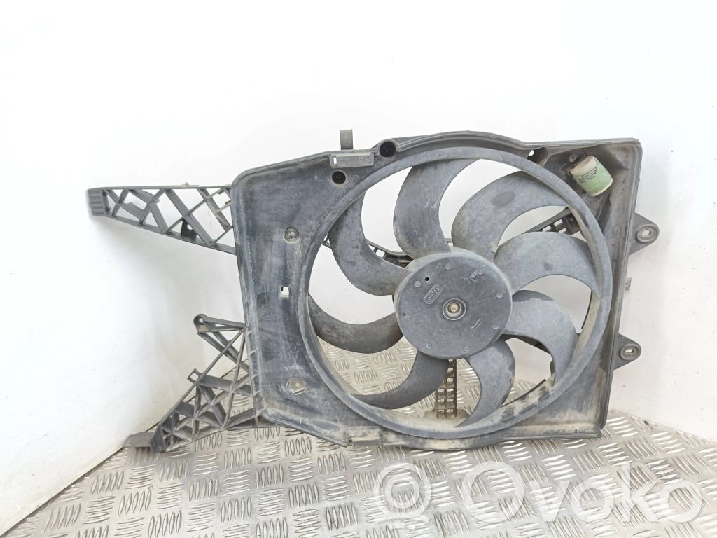Opel Corsa D Elektrisks radiatoru ventilators 