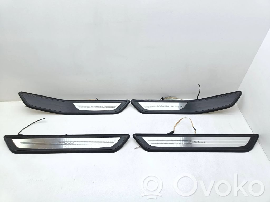BMW 7 F01 F02 F03 F04 Комплект обшивки порога (внутренний) 