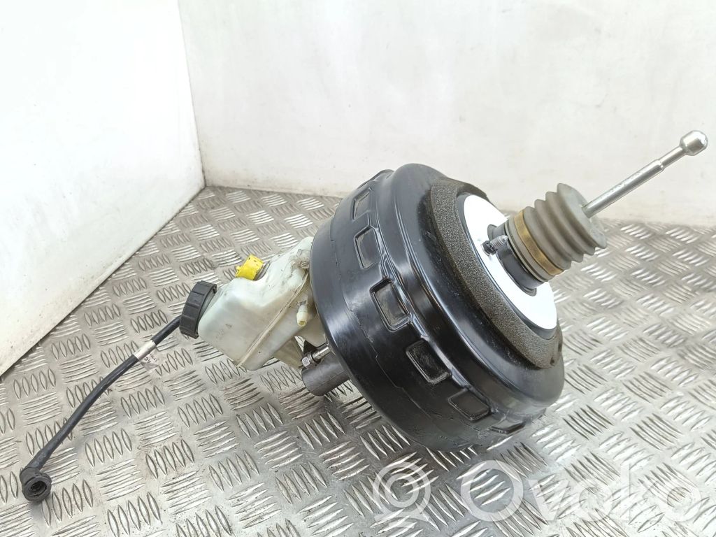 Opel Astra J Brake booster 