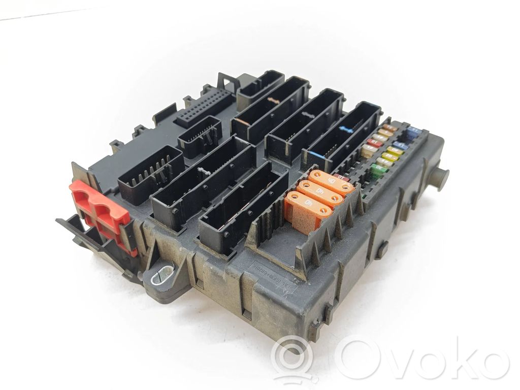 Opel Vectra C Ramka / Moduł bezpieczników 