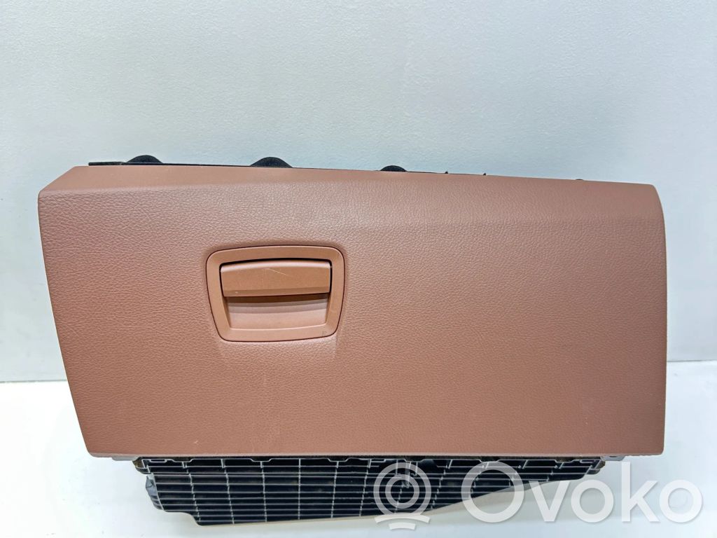 BMW 5 F10 F11 Schowek deski rozdzielczej / Komplet 