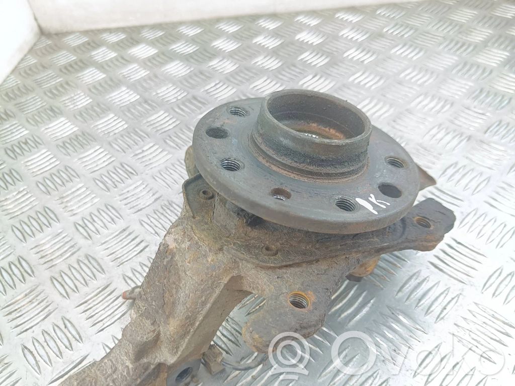 Opel Astra H Piasta koła przedniego 