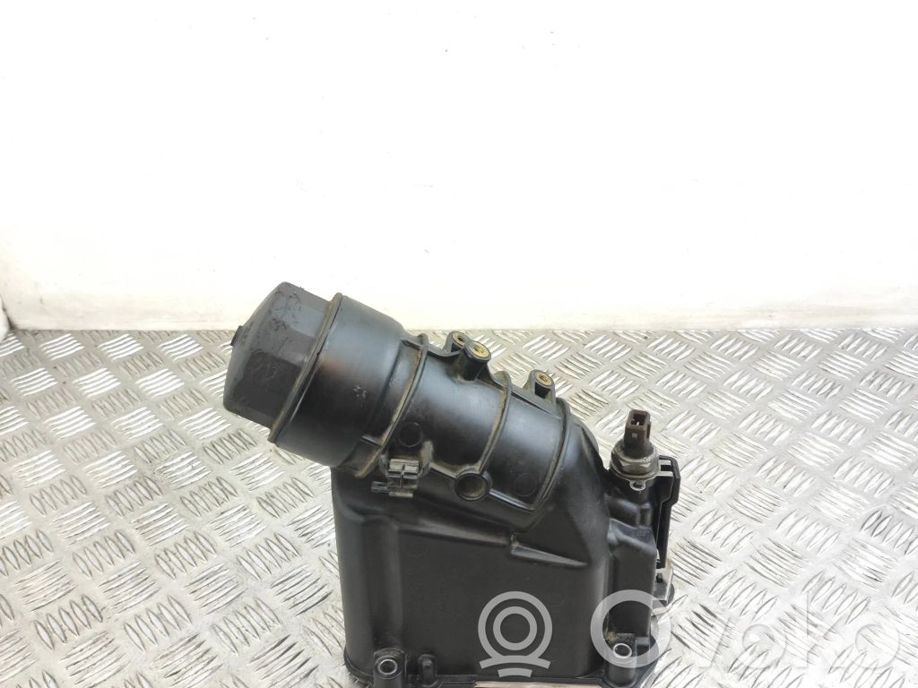 BMW 3 E90 E91 Oil filter mounting bracket 