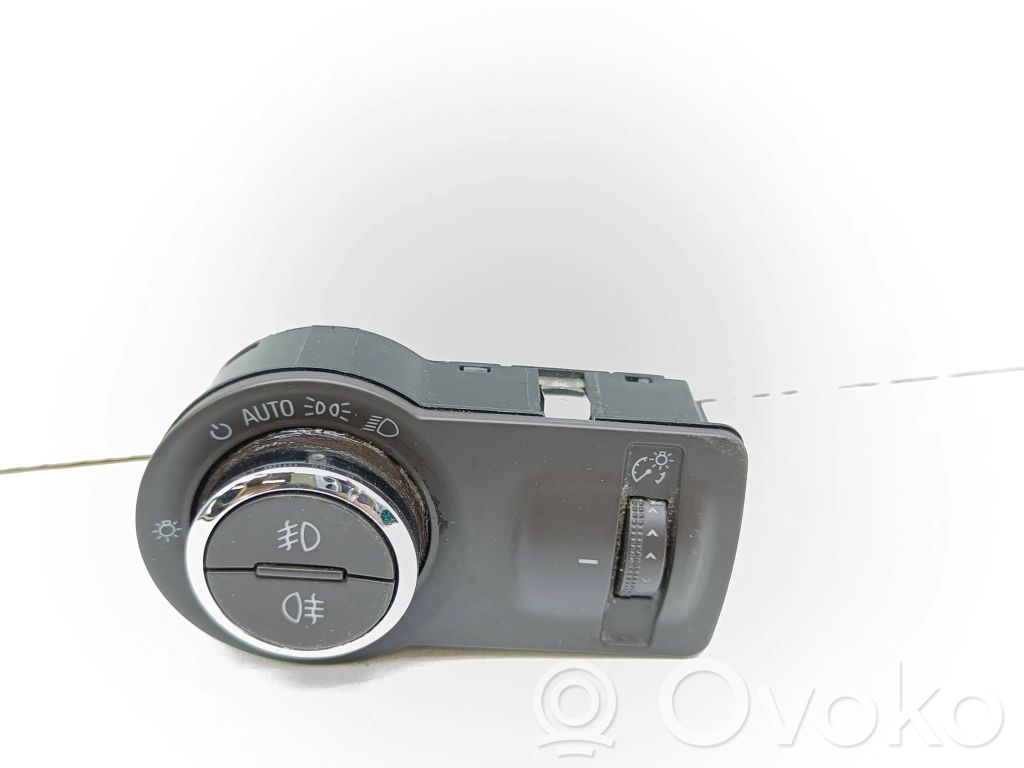 Opel Insignia A Light switch 