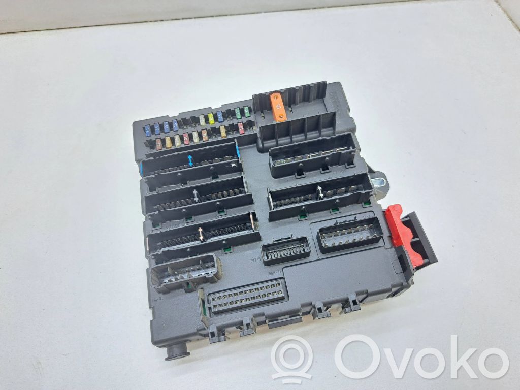 Opel Signum Fuse module 