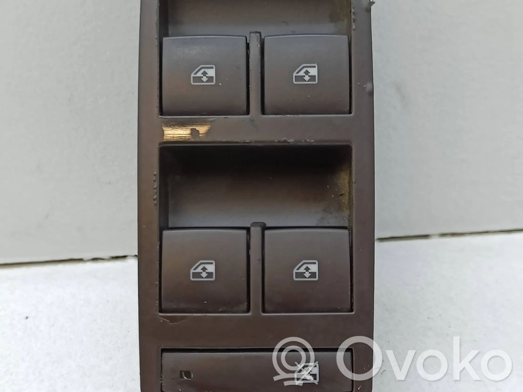 Opel Insignia A Electric window control switch 