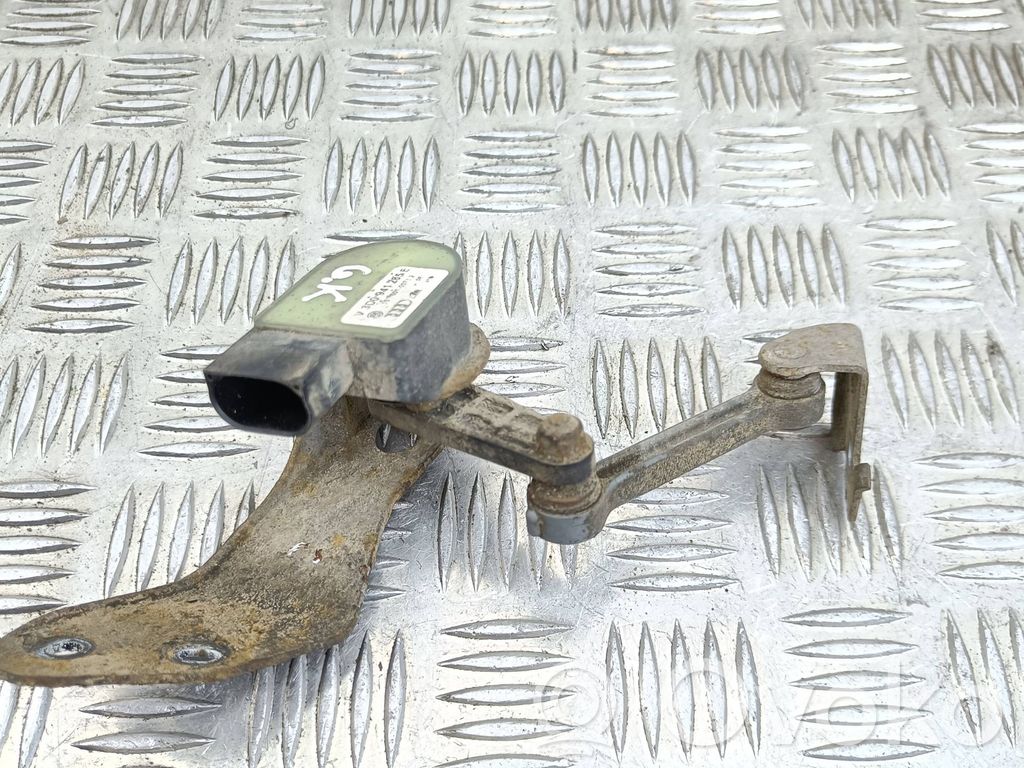 Volkswagen Phaeton Rear air suspension level height sensor 