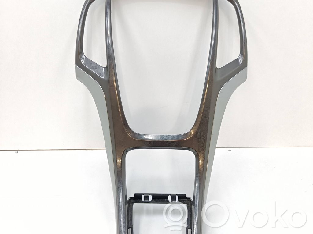 Opel Insignia A Radijos/ navigacijos apdaila 