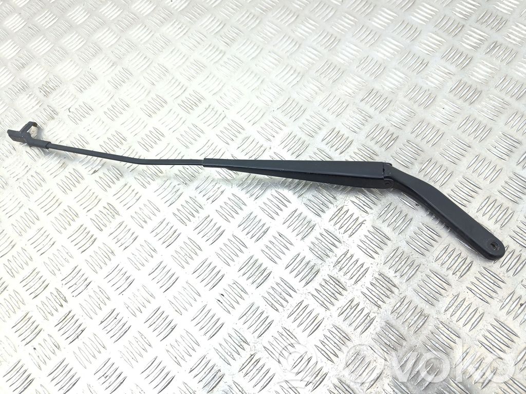 BMW X5 E70 Front wiper blade arm 