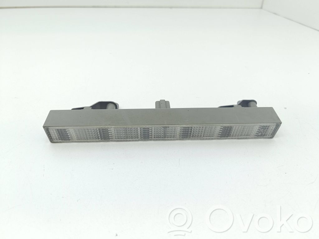 Toyota Corolla E160 E170 Papildomas stop žibintas 