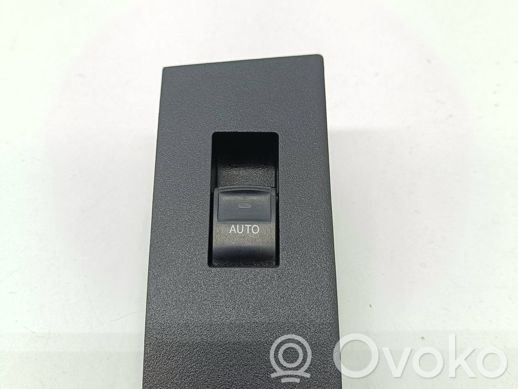 Electric window control switch   7427202620,605468