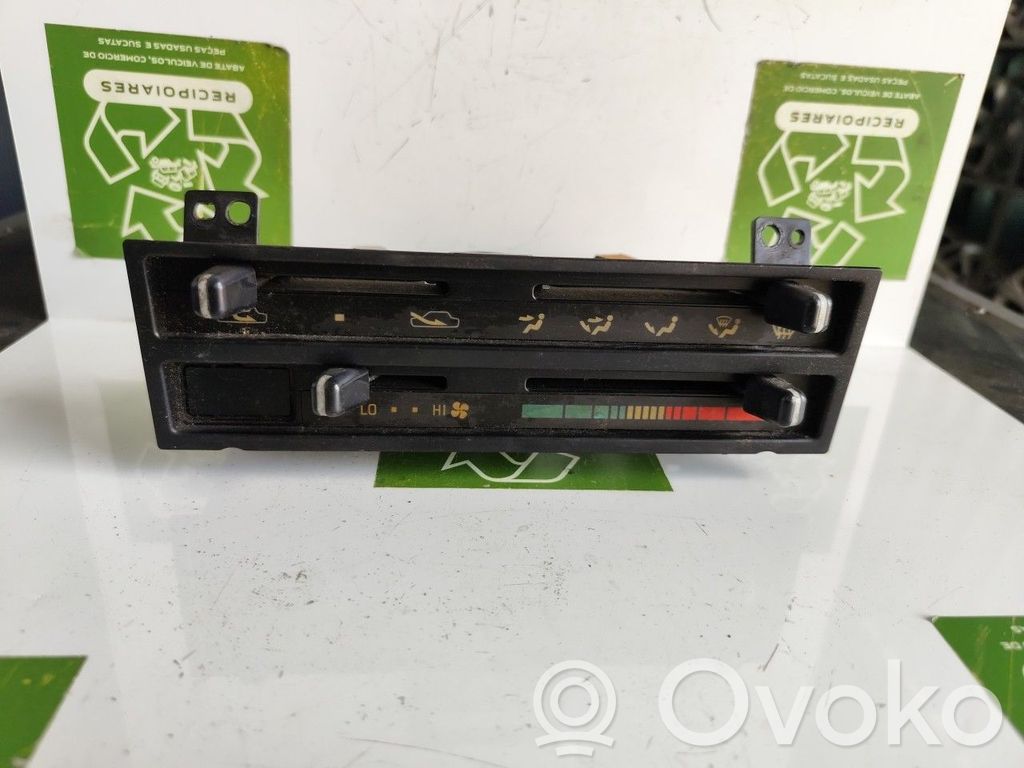Toyota Corolla E90 Climate control unit 