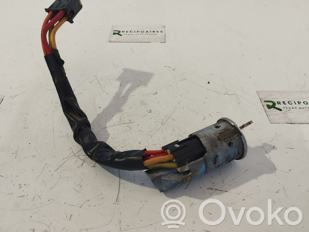 Engine start stop button switch