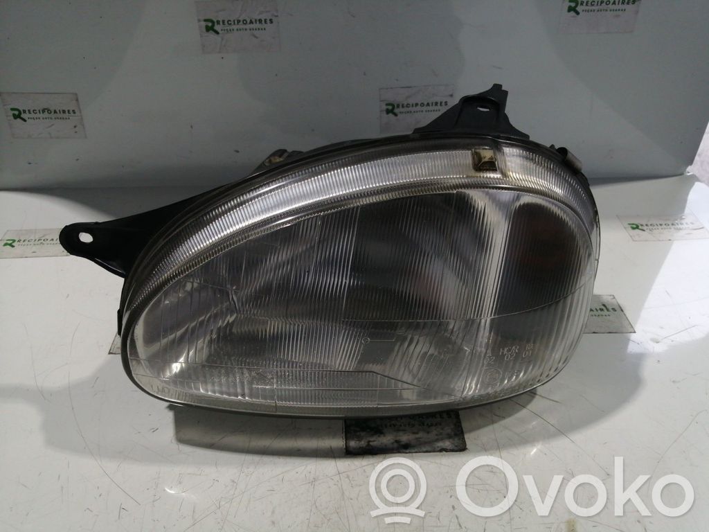 Opel Corsa B Lampa przednia 