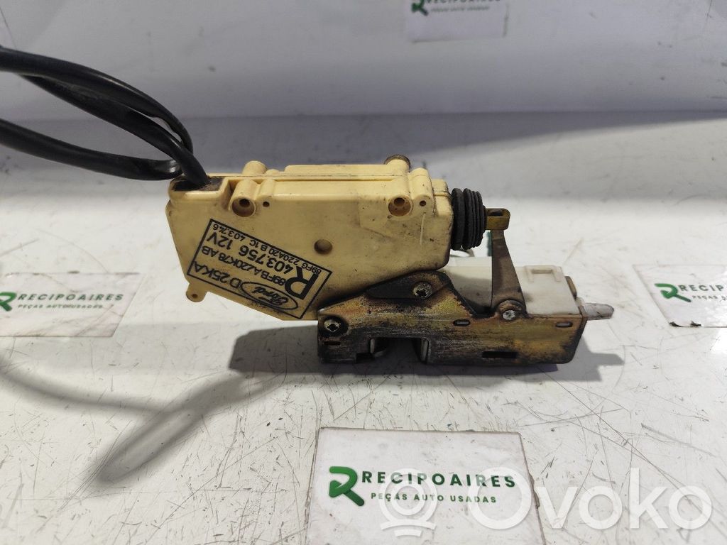 Ford Fiesta Serratura portiera anteriore 
