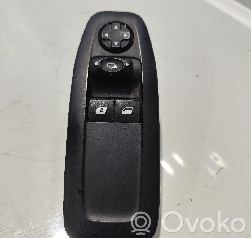 Peugeot 208 I Electric window control switch 