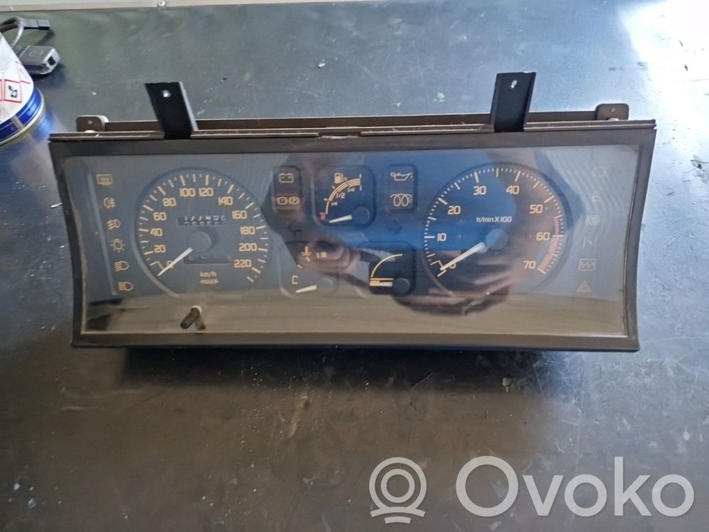 Renault 19 Speedometer (instrument cluster) 