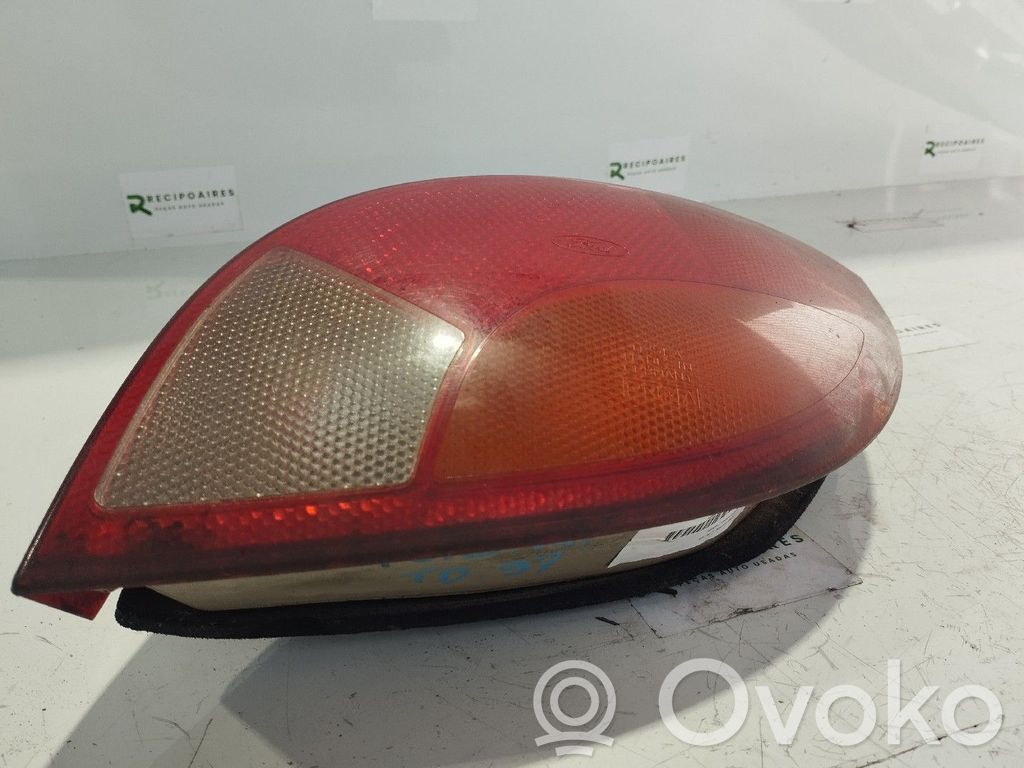 Luz trasera/de freno   97KG13A602,393666