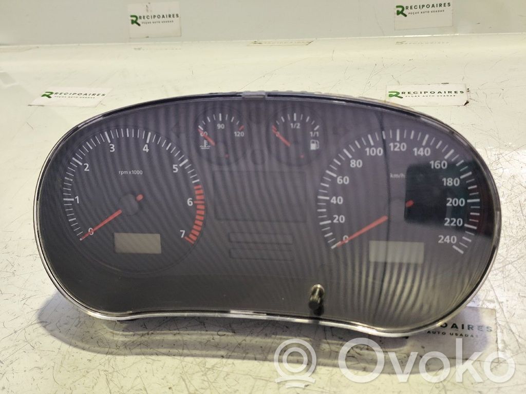 Seat Leon (1M) Speedometer (instrument cluster) 