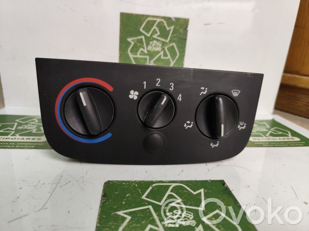Climate control unit   1508602I205