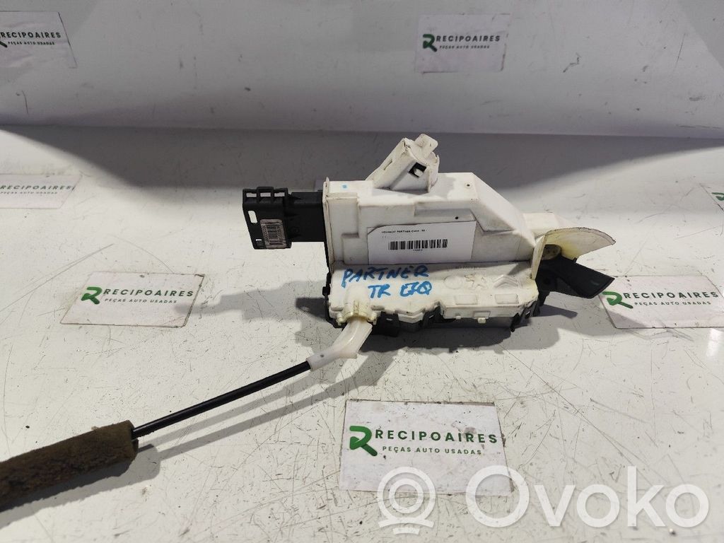 Peugeot Partner Rear door lock 