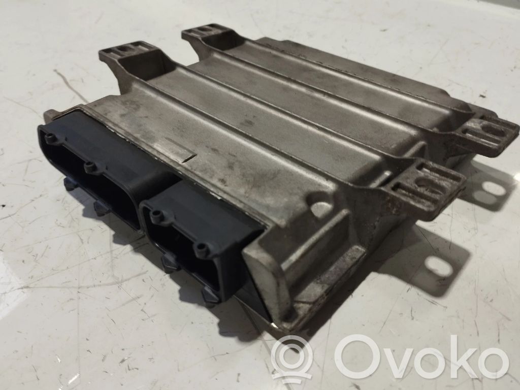 Engine control unit/module   NNW001680,NNN100743