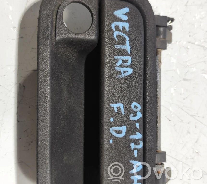 Manecilla externa puerta delantera
