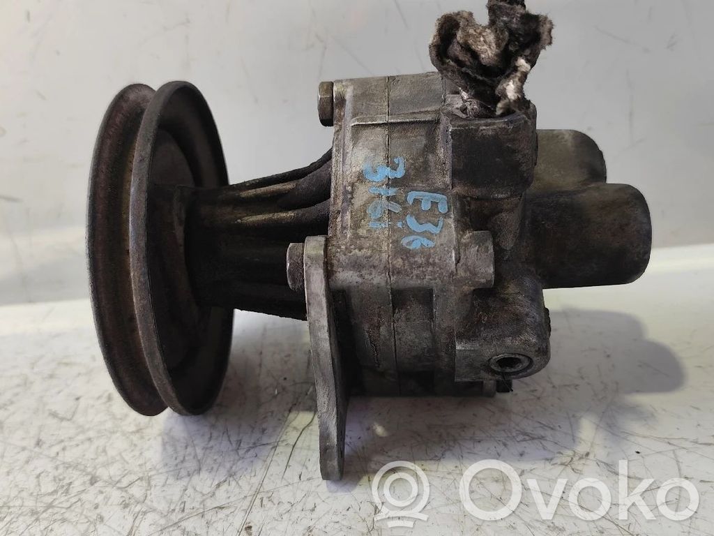 Power steering pump   1137835