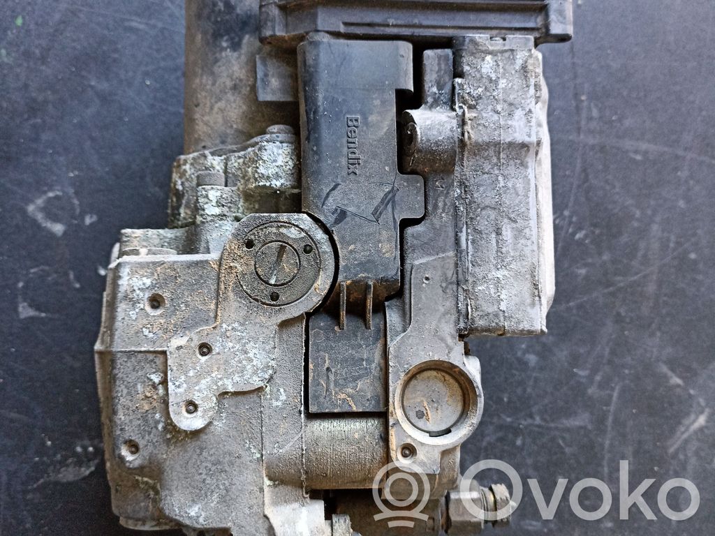 ABS-pumppu   F5RF2C219DB,93BB2M111AK