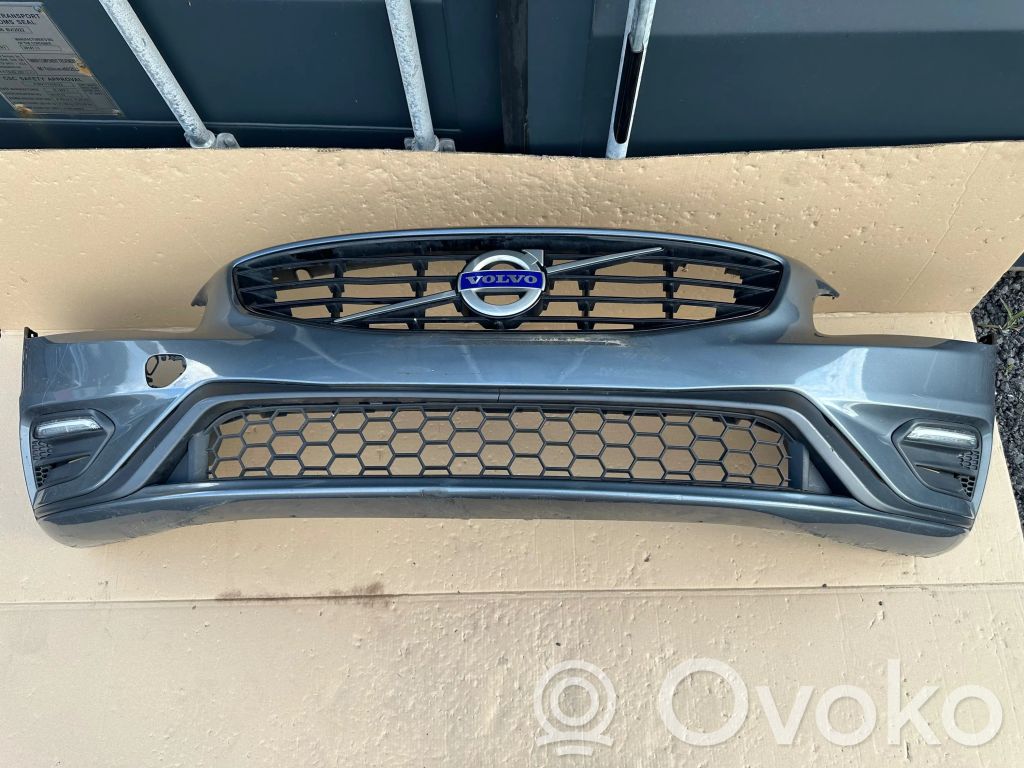 Front bumper   31383136