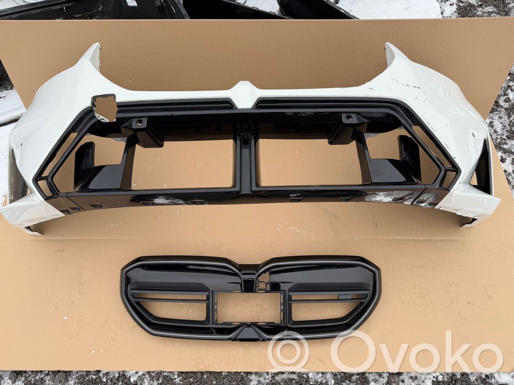 BMW M5 G90 Parachoques delantero 