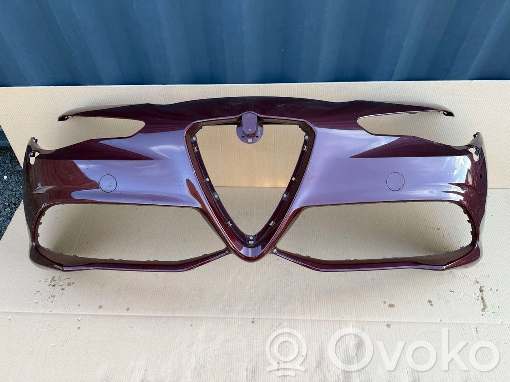 Alfa Romeo Giulia Parachoques delantero 