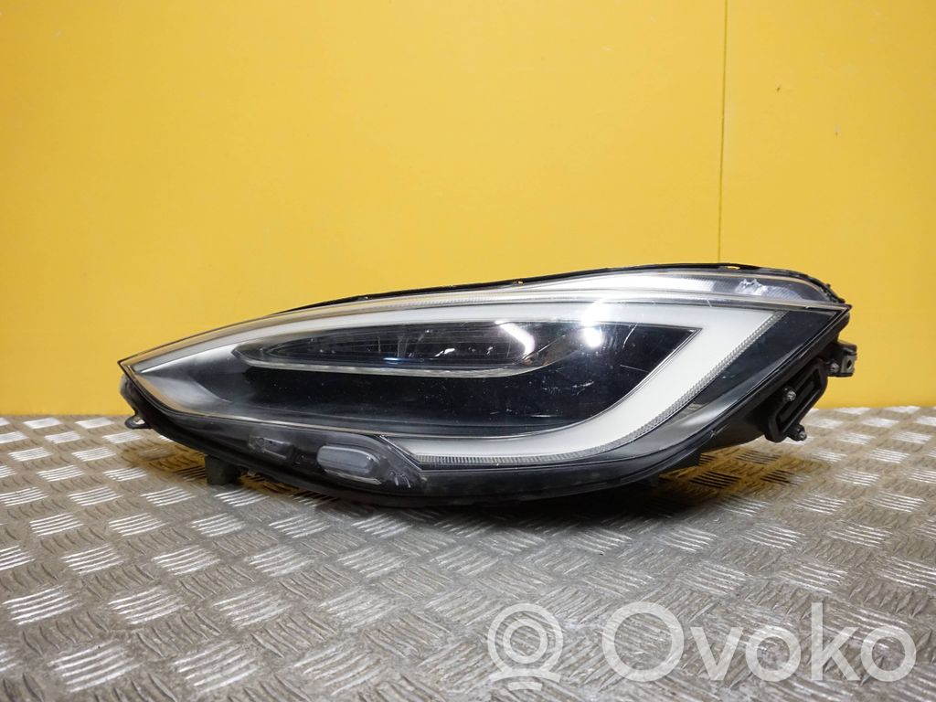 Tesla Model S Phare frontale 