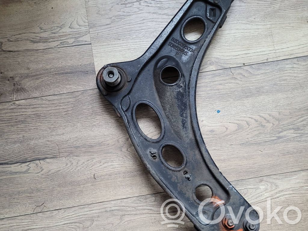 Opel Vivaro Dolny wahacz przedni 