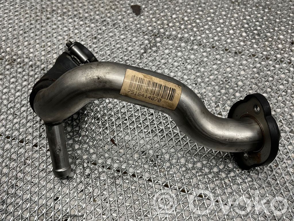 BMW 5 E60 E61 Engine coolant pipe/hose 