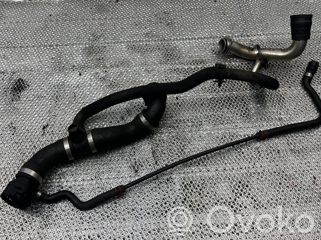 BMW 1 E81 E87 Caurulīte (-es) / šļūtene (-es) 