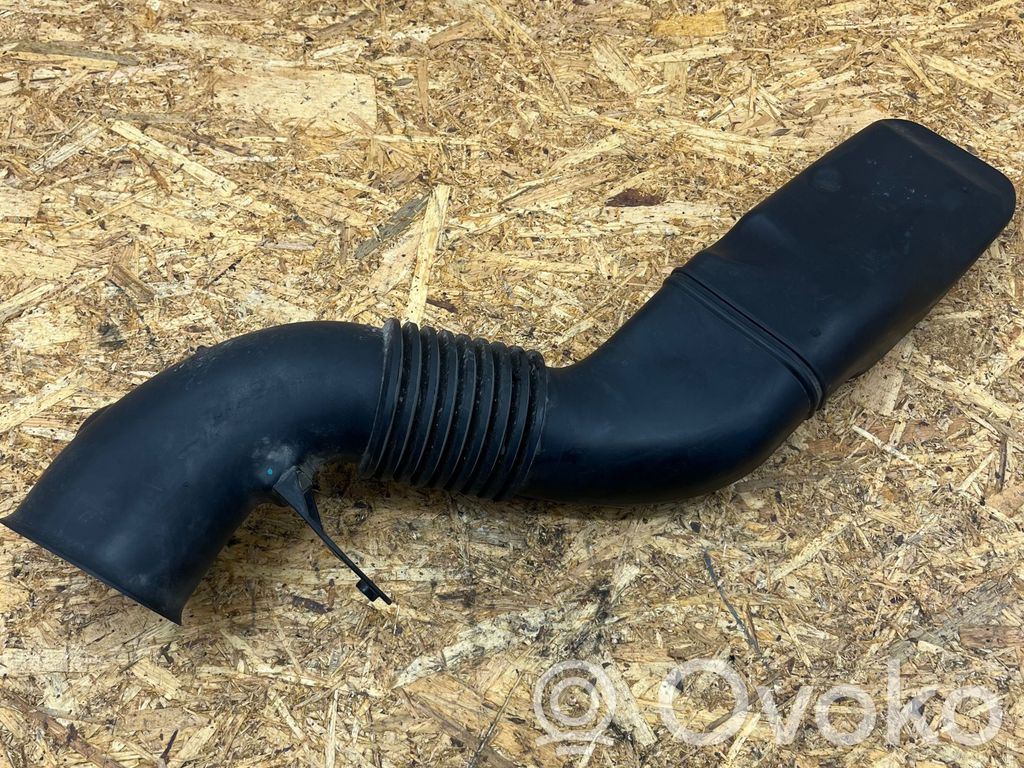 BMW 5 E60 E61 Air intake hose/pipe 