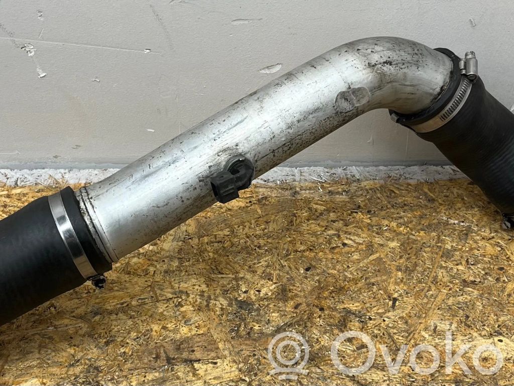 Intercooler hose/pipe   779389602