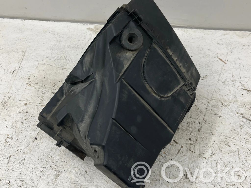 Audi A6 S6 C6 4F Air filter box 