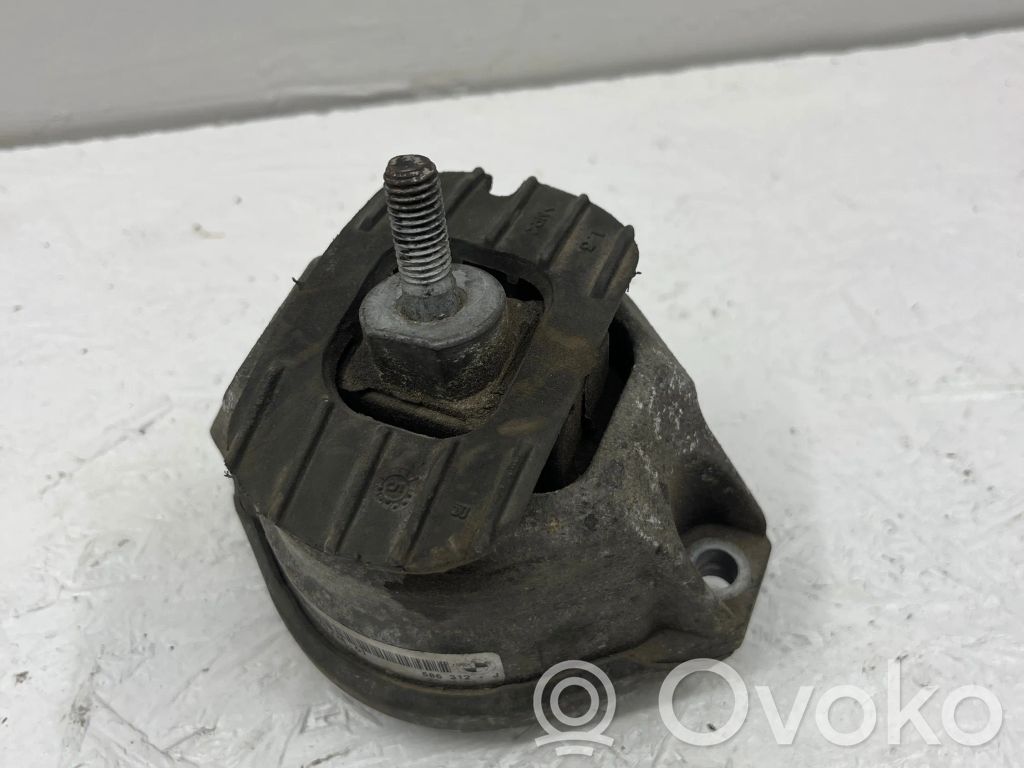 BMW 5 E60 E61 Engine mount bracket 