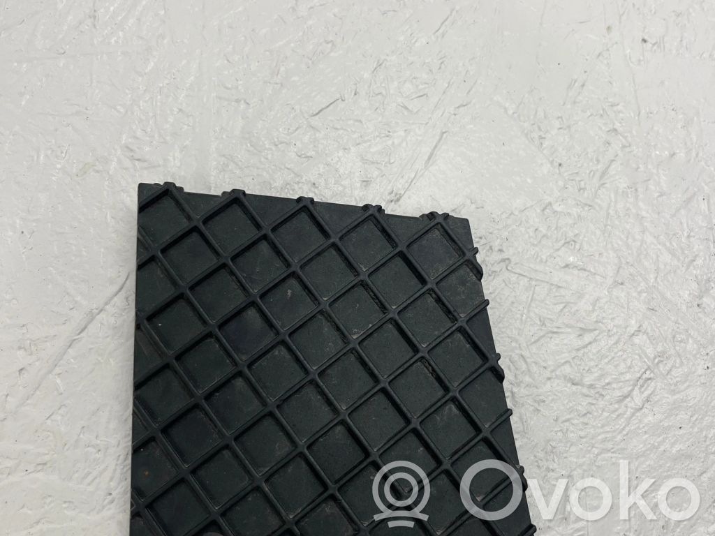 BMW 5 E60 E61 ACC Distronic radar sensor grill/trim 