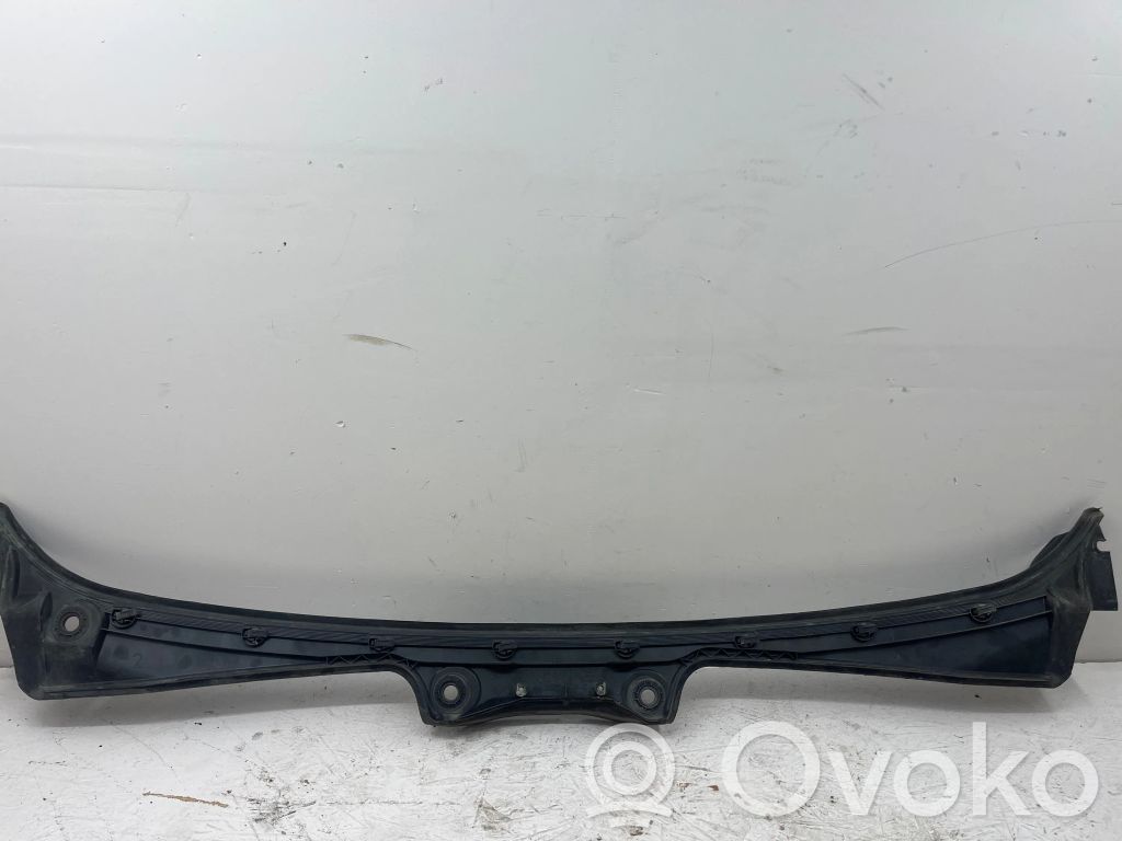 BMW 5 E60 E61 Wiper trim 