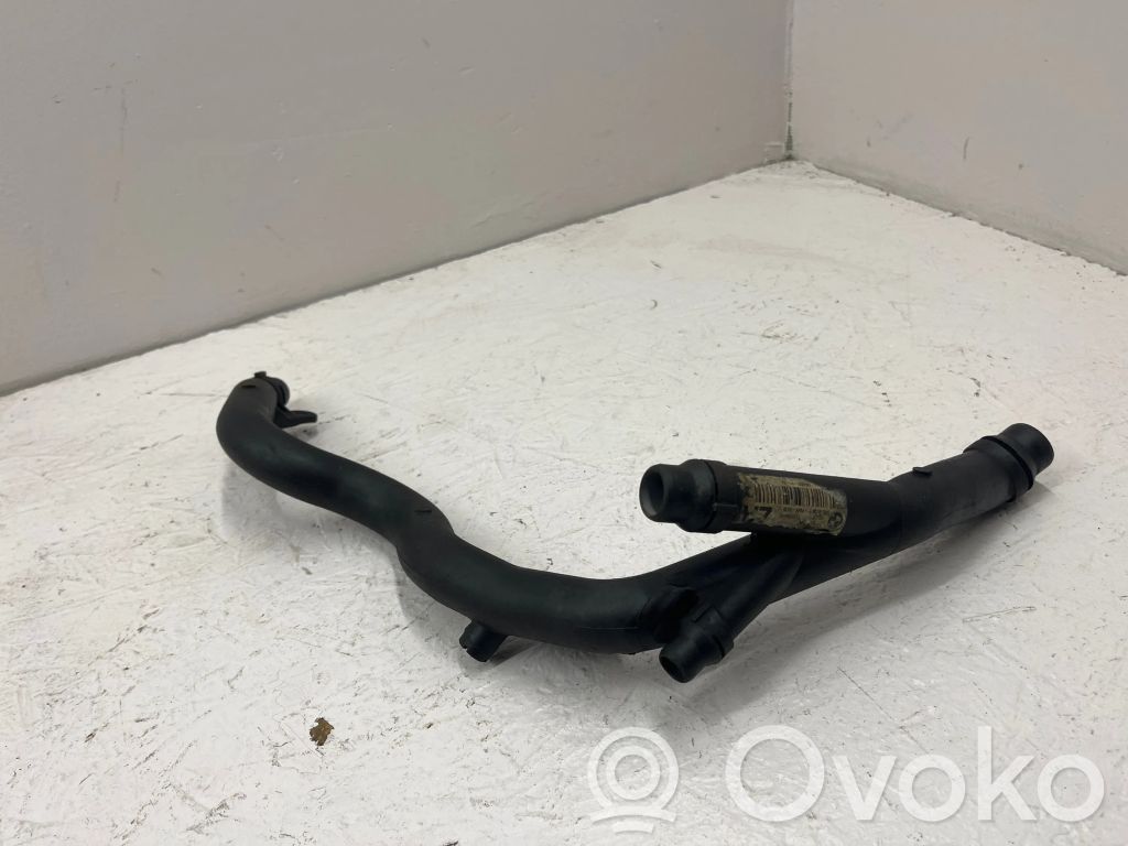 BMW 3 E90 E91 Engine coolant pipe/hose 