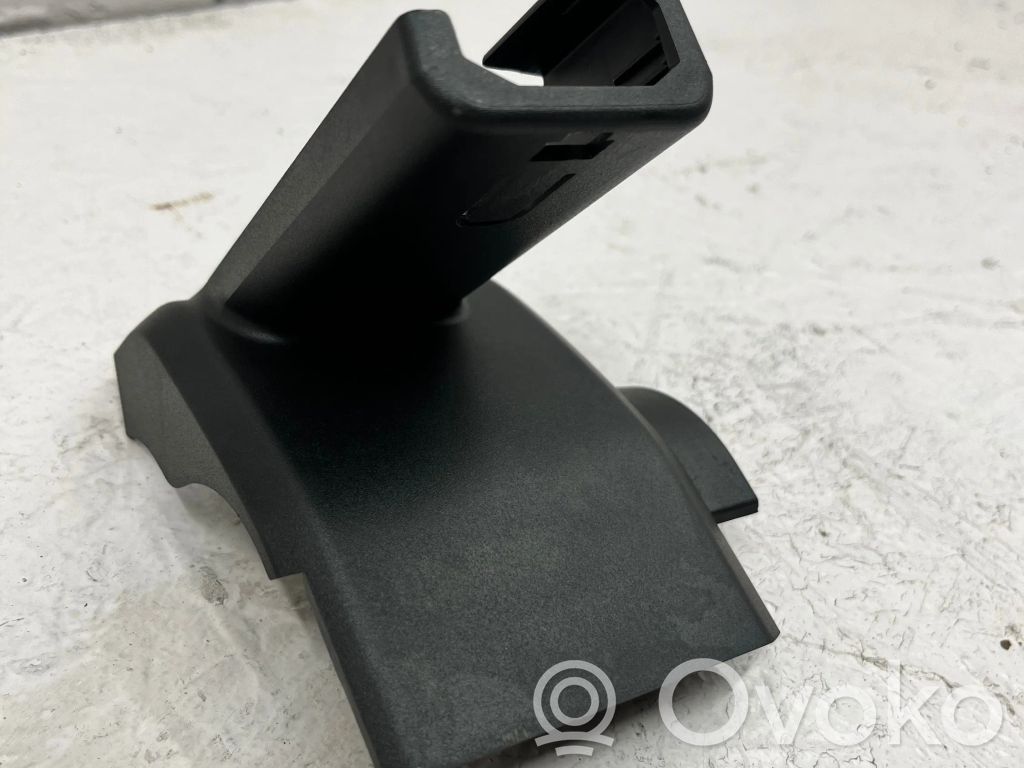BMW 2 F46 Mască capotă portbagaj 